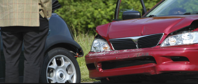 You are currently viewing What To Do For Car Accident Claims?
