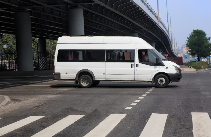 You are currently viewing Advantages of Minibus Hire Services: Why You Should Consider Them