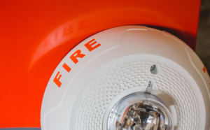 Read more about the article How To Find The Right Fire Alarm Installers