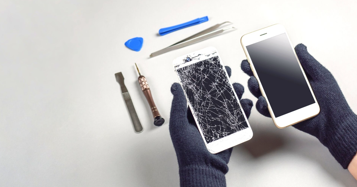 Read more about the article Things To Consider For Iphone Screen Replacement