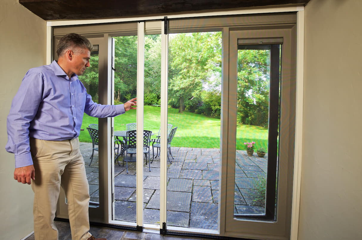 You are currently viewing The Benefits of Custom Screen Doors: Tailoring Your Door to Match Your Home