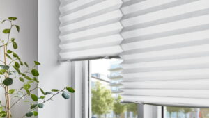Read more about the article A Comprehensive Guide on Buying Blind Curtains Online