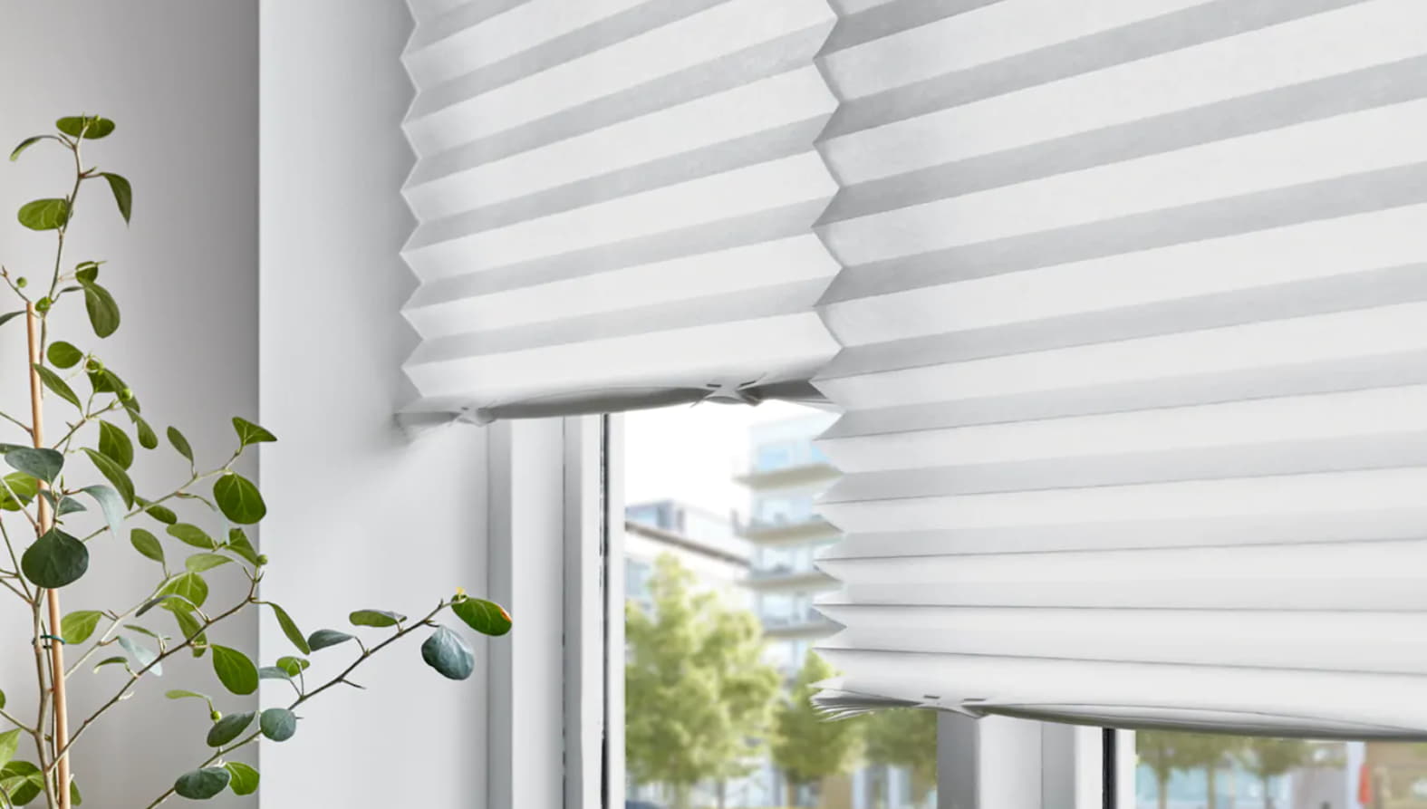 You are currently viewing A Comprehensive Guide on Buying Blind Curtains Online
