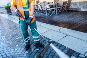 Read more about the article Understanding the Technology Behind High-Pressure Cleaning Equipment