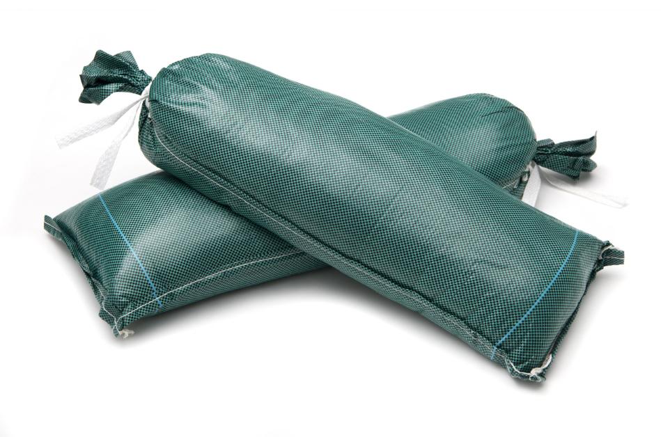 Read more about the article Sustainable Living: How Poly Woven Bags Reduce Plastic Waste