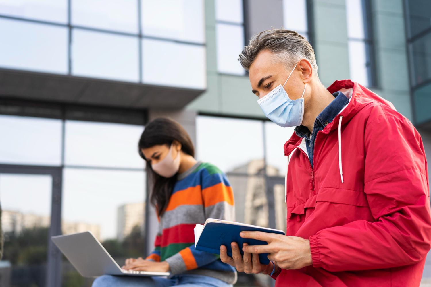 You are currently viewing How Online Safety for High School Students Is Becoming Non-Negotiable